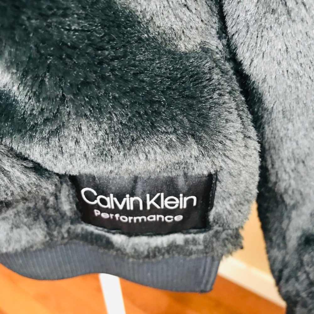 Calvin Klein Performance pullover - Picture 3 of 4